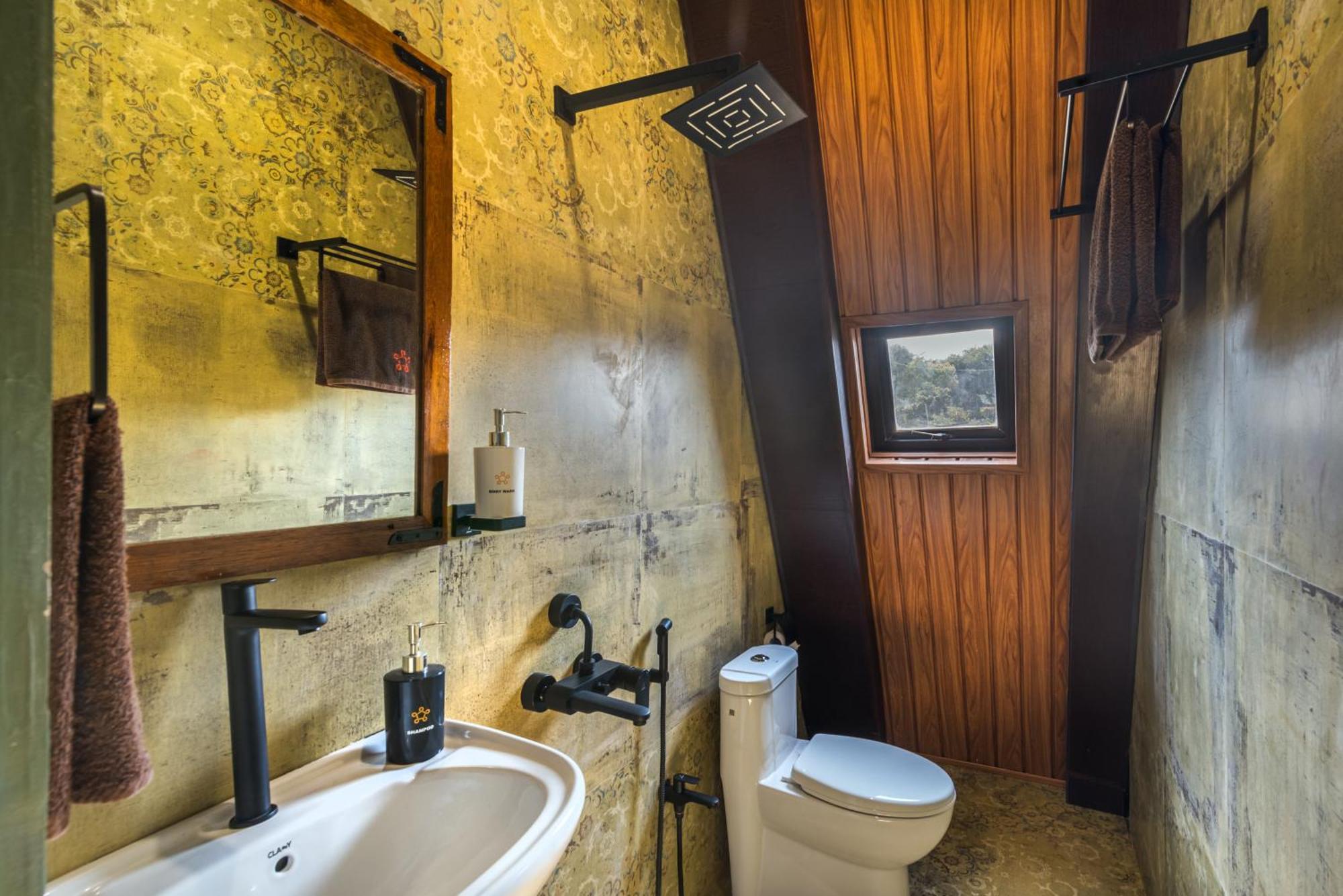 Saffronstays A Vantage, Panchgani - A Pyramid Shaped Unique Luxury Villa With Infinity Valley Views エクステリア 写真